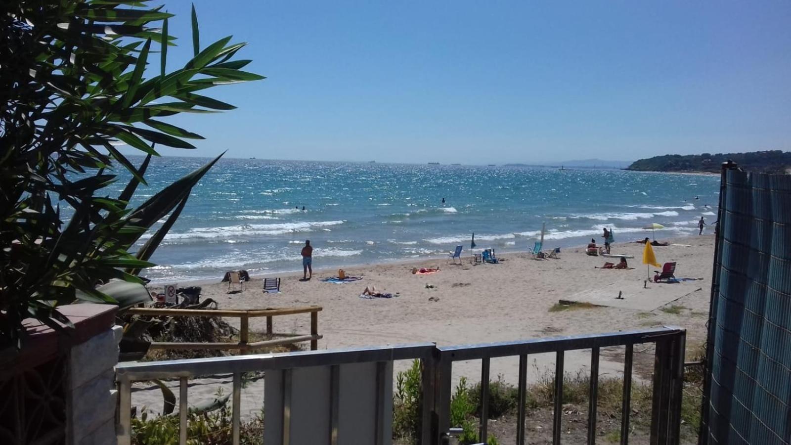 Altafulla, Primera Linea De Mar Con Acceso Directo A La Playa Exterior foto