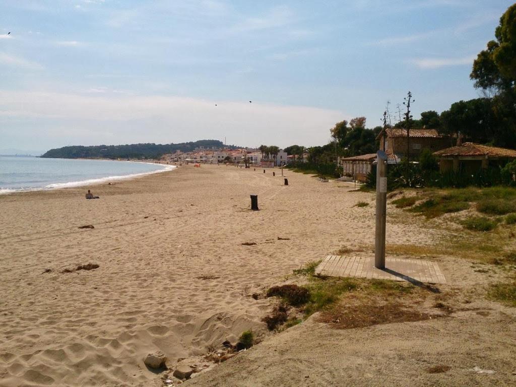 Altafulla, Primera Linea De Mar Con Acceso Directo A La Playa Exterior foto
