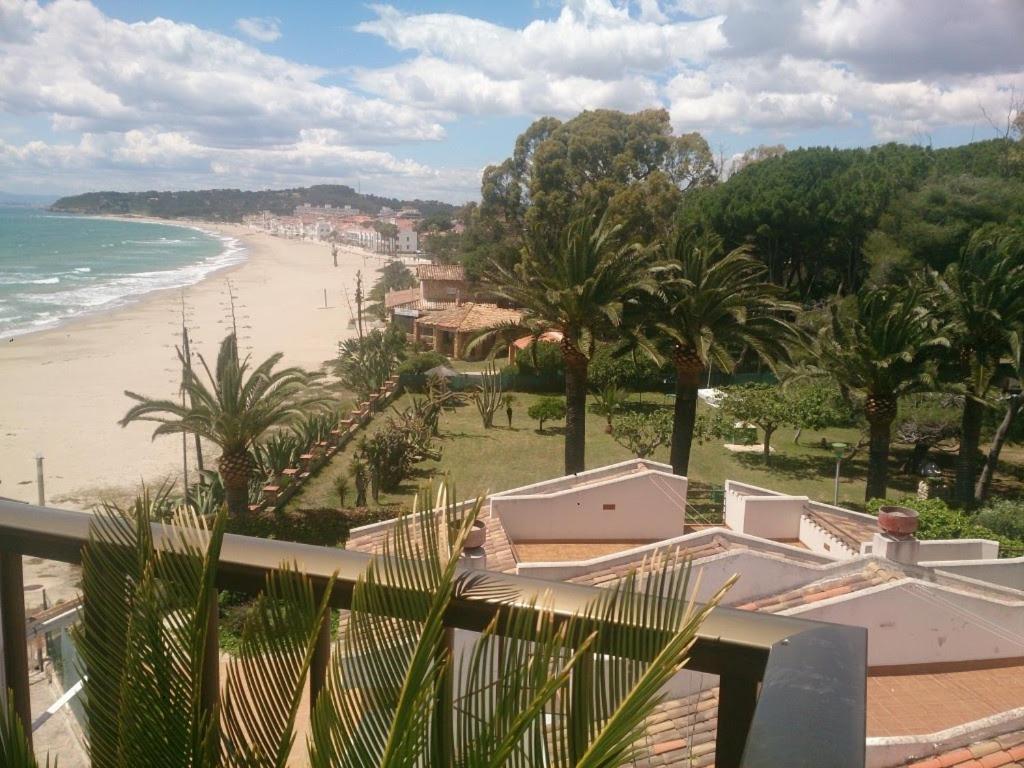 Altafulla, Primera Linea De Mar Con Acceso Directo A La Playa Exterior foto